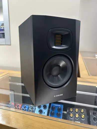 Store Special Product - ADAM Audio - AD-T5V